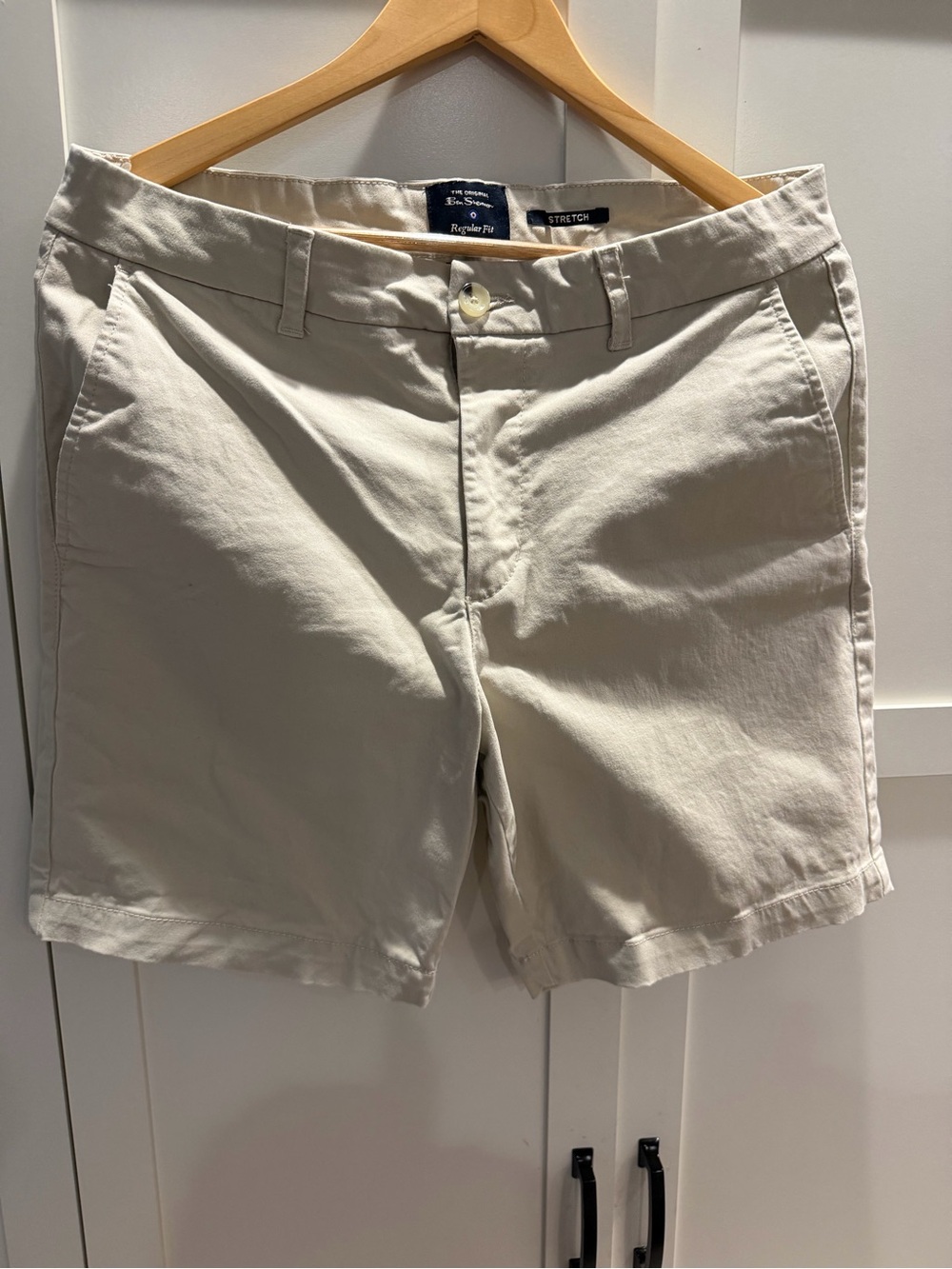 Ben Sherman Cream Flat Front Chino Shorts 34w Regular fit / Stretch